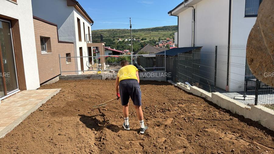 Casă cu garaj de vânzare – Chinteni, zonă liniștită - 4