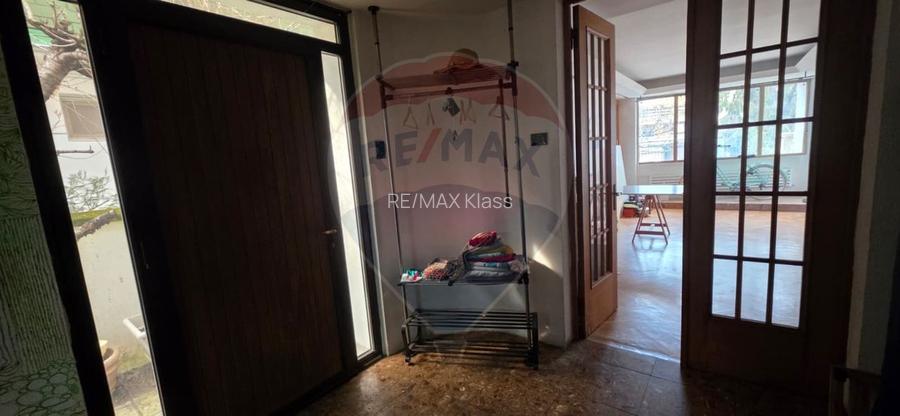 Casa interbelica de vanzare metrou 1 Mai, cu potential - 30