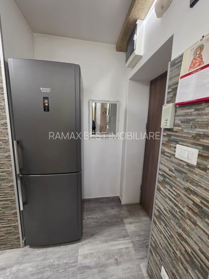 Titan, 5 minute metrou Costin Georgian, pe strada Budacu, bloc 4 etaje - 14