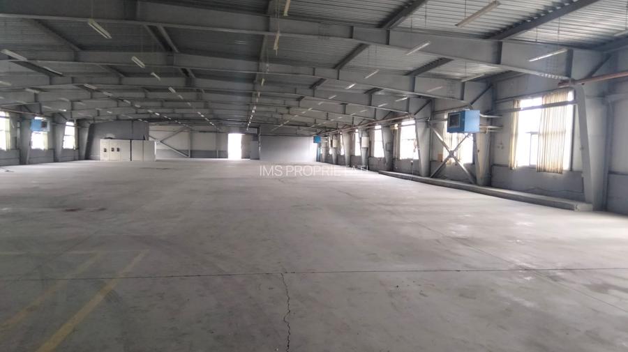 Inchiriez hala Bd. Timisoara 2231 mp, toate utilitatile, teren 3000 mp - 6