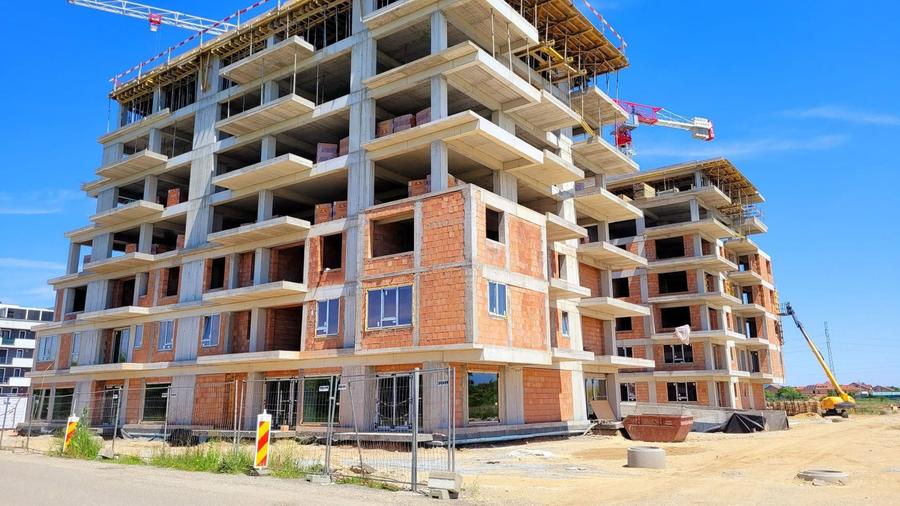 Apartament 3 camere, etaj intermediar, ansamblu nou Calea Surii Mici