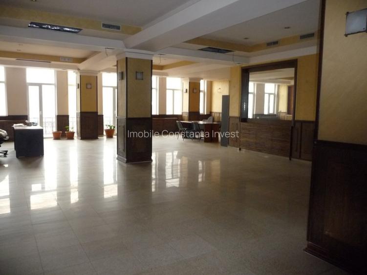 Spatiu comercial et 1 si 2 - 350mp /nivel ultracentral - 5