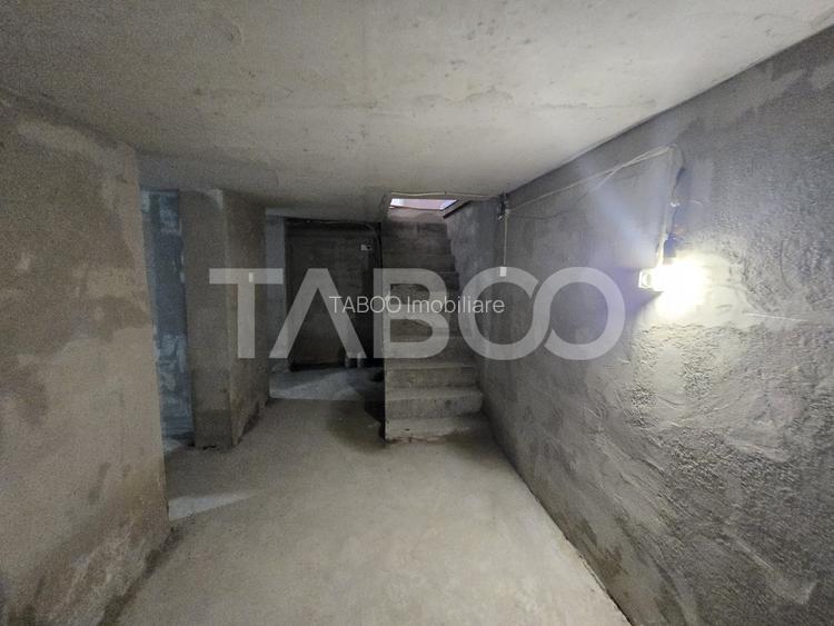 Casa de vacanta noua de vanzare 278 mpu curte 855mp Valea Avrigului - 20