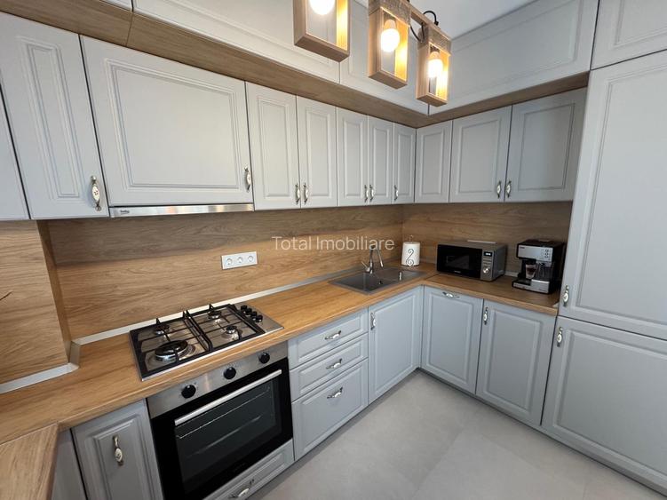 CASA INDIVIDUALA CUPLATA MOBILATA SI UTILATA STR. PALTINIS 52 - 58