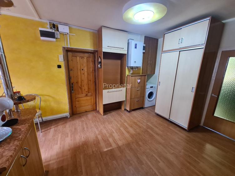 Apartament cu garaj și boxă-Brad HD - 13