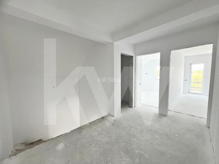 Casa de Vanzare in Cristian, Sibiu - 4 Camere, 2 Terase, Teren 486 - 16