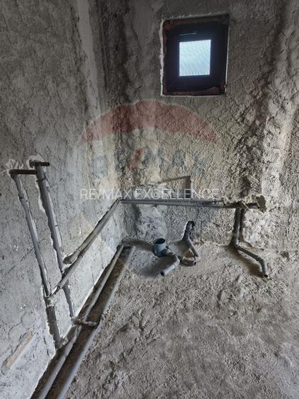 Casă / Vilă cu 5 camere de vânzare în zona Poiana Tapului - 18