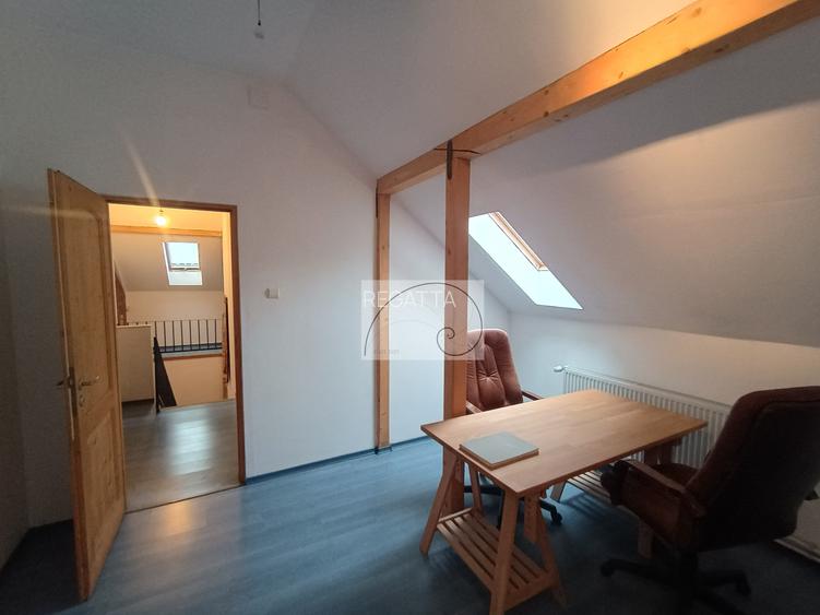 Duplex in villa - etaj plus mansarda - Foisorul de foc - 32