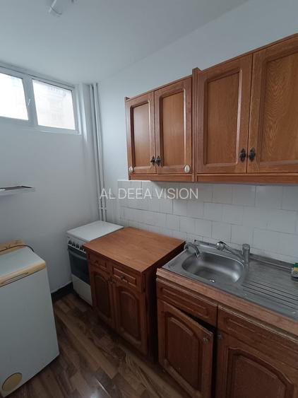 Garsonieră de vânzare, Gheorgheni, strada Detunata, 28 mp, etaj 3/10 - 4