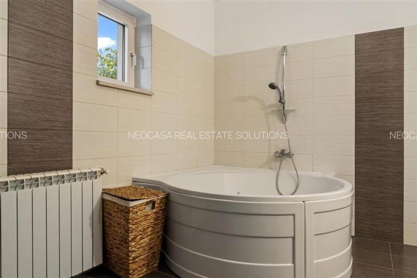 Vila de lux in apropiere de Cambridge School | Curte superba - 28