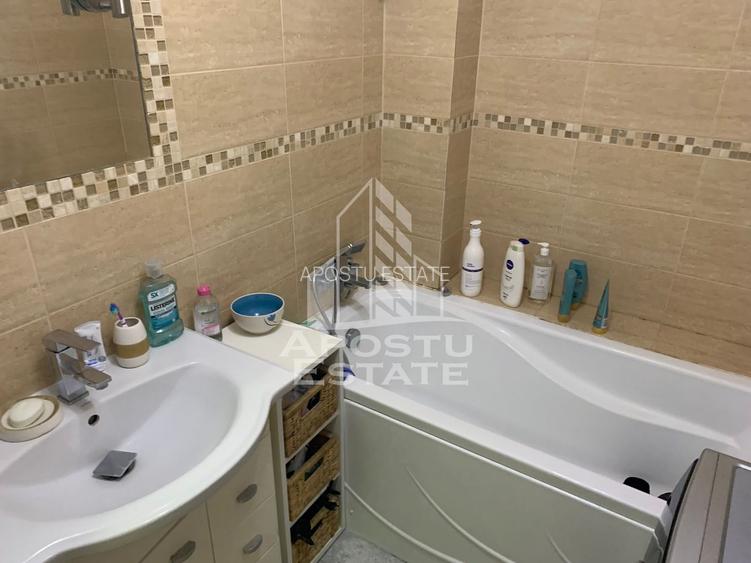 Apartament cu 2 camere, bucatarie inchisa, etaj 1, zona centrala Giroc - 8