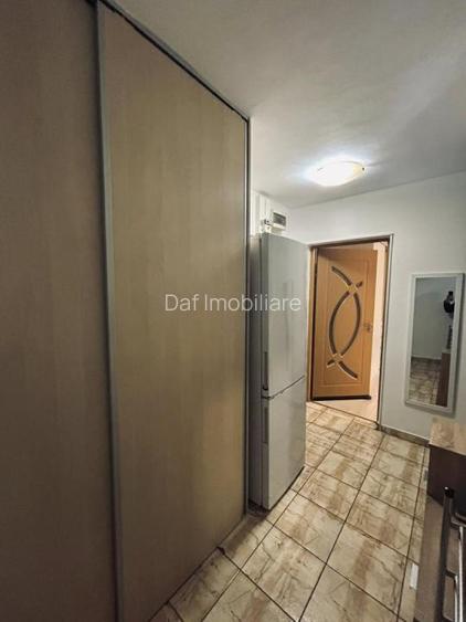 299 euro-Garsoniera 35mp -Titan - Metrou 1decembrie - 2