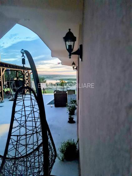 Pensiune turistica de vanzare in Corbu vedere lac afacere la cheie - 45