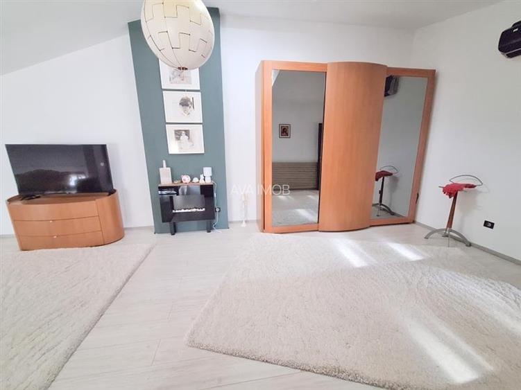 Vila 7 camere ultracentrala – ideala clinica, cabinete sau sediu firma - 12