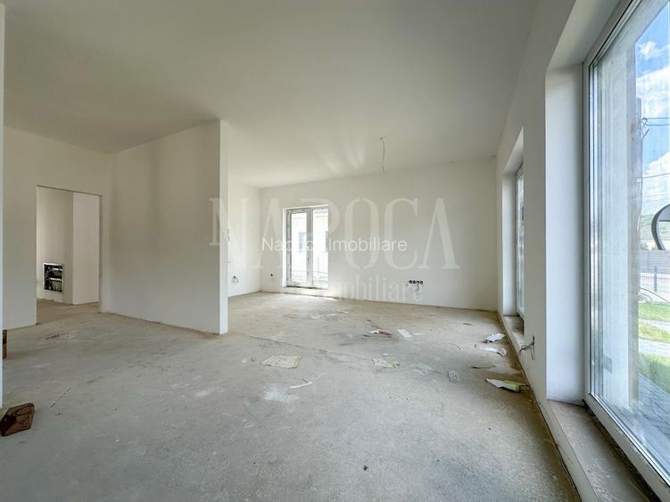 Casa 3 camere de vanzare in Sub Coasta - 3