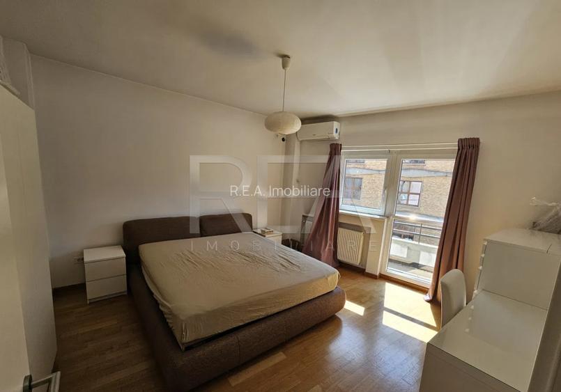 3 Camere, Vis-a-vis de Universitatea Nationala de Muzica - 8