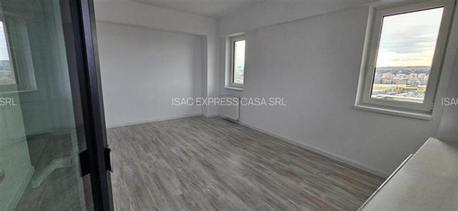 Apartament 3 camere, Semicentral (700 m de Podu Ros) - 3