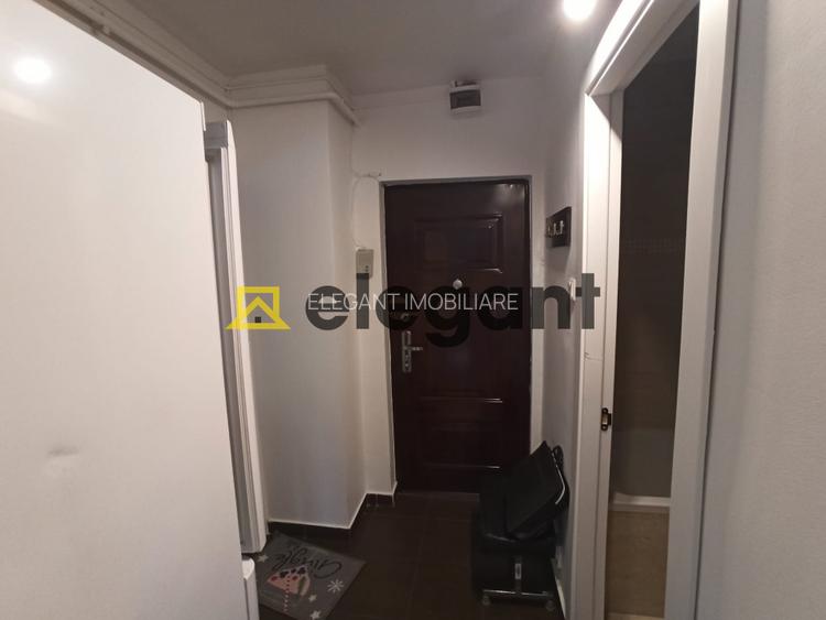 2 decomandate, modern, centrala termica, AC, 1 Mai - 8