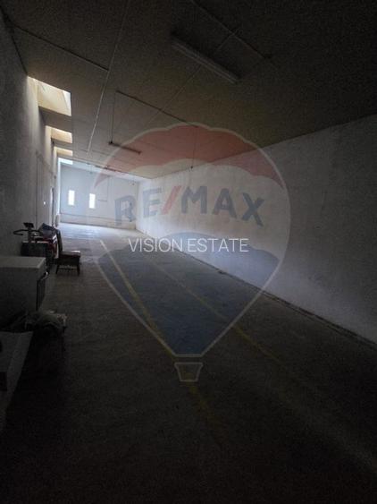 Ansamblu casa de locuit, hala productie ,spatiu de birouri si teren - 16