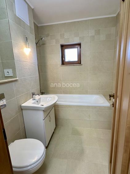 Apartament Spațios Renovat Premium. Eleganță Modernă în Inima Nădlacului - 12