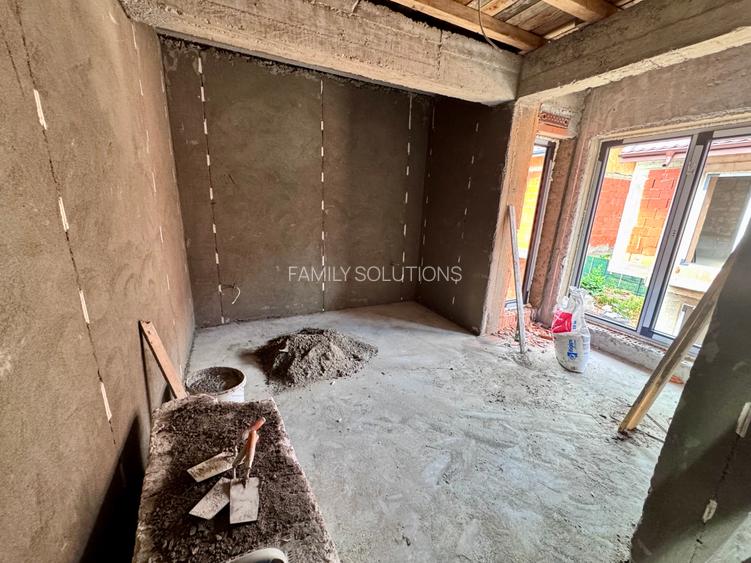 Ocazie! Case P+1+Pod. 4 cam. Util 100mp. Teren 200mp. Complex inchis - 10