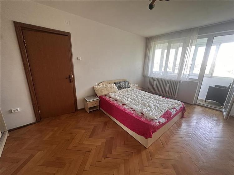 3 camere 65 mp utili la etaj intermediar, mobilat si utilat - 4