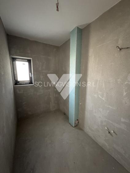 Apartament LA CHEIE 3 camere 60 mp balcon etaj 6 lift - Doamna Stanca - 8
