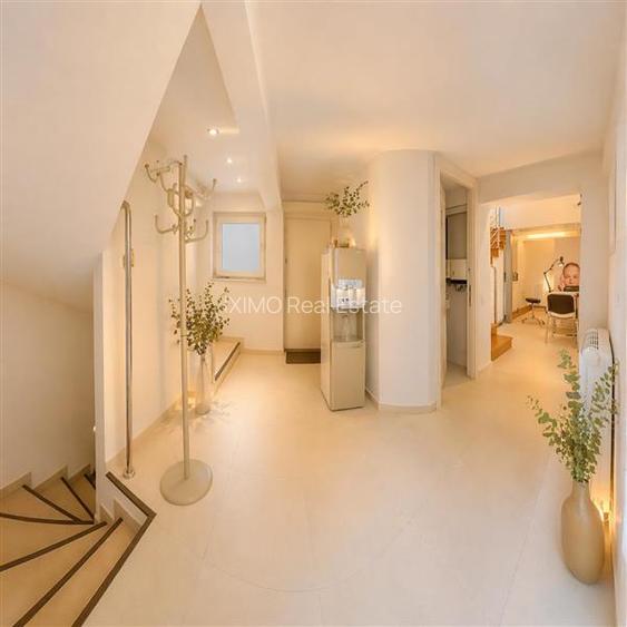 Spatiu Salon Infrumusetare - 12