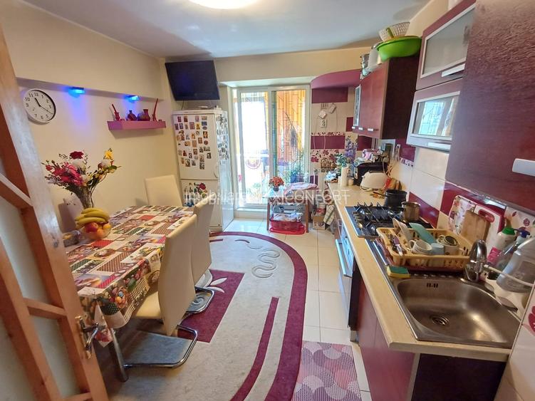 Vanzare 3 camere, zona Buzaului-Imobiliare MAXICONFORT - 7