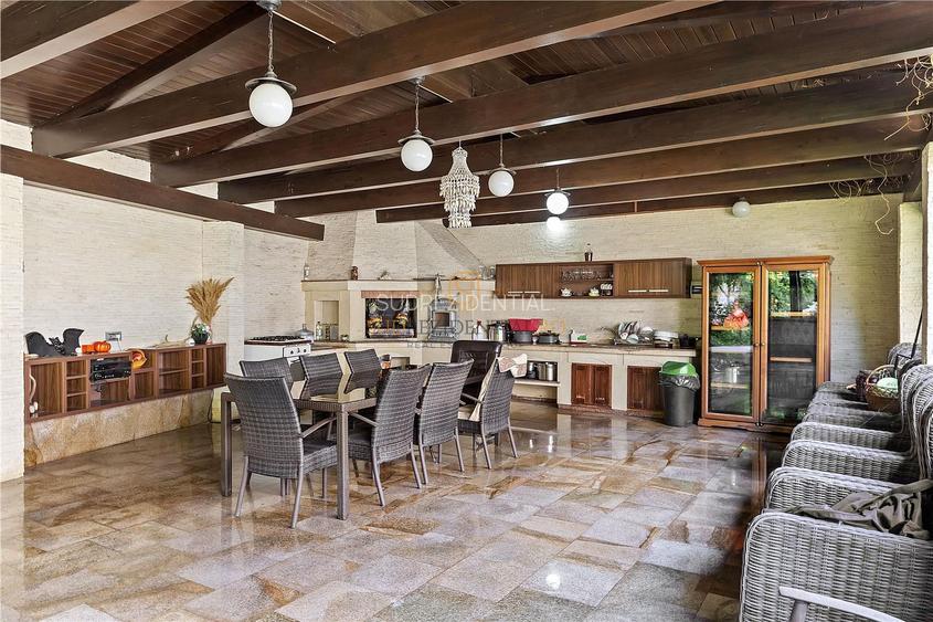 Vila exclusivista cu piscina, sauna si crama, 479.27 mp, langa padure - 11