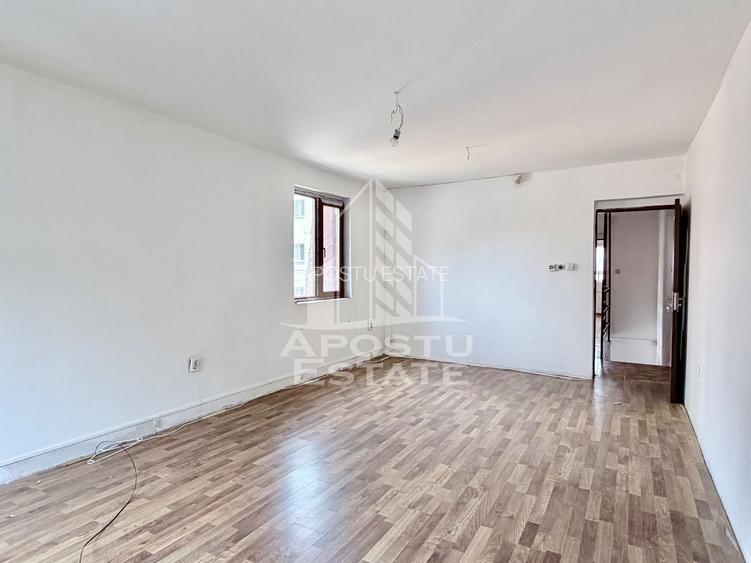 Casa de vanzare P+1E bulevardul Dambovita - 9