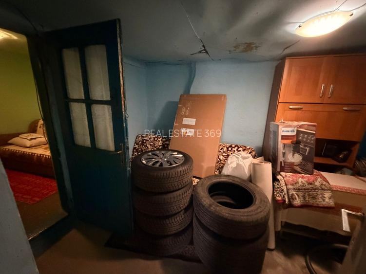 URGENT!, CASA LA PRET DE APARTAMENT, singur curte,, NEGOCIABIL - 12