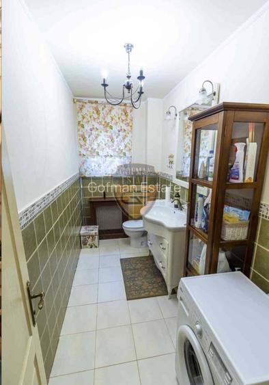 Vila P+1 Boreal, gradina 4 camere, mobila moderna, 250 mp, teren 390mp, gaze A/C - 12