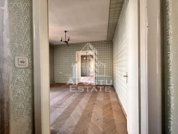 Casă individuală cu intrări separate in zona Complexului Studentesc - 5