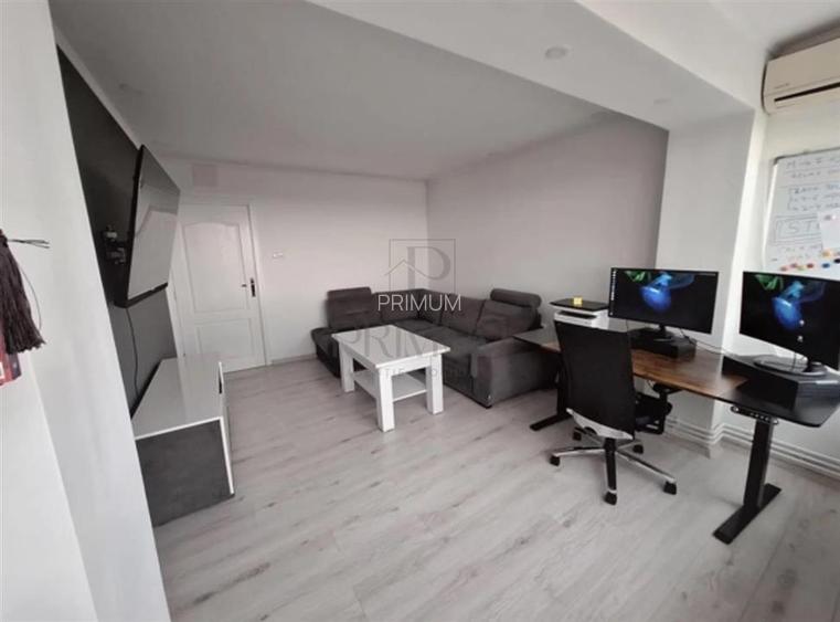 Complexul Studentesc - 2 Camere - Amenajat - Lift - Decomandat - Centrala termic - 3