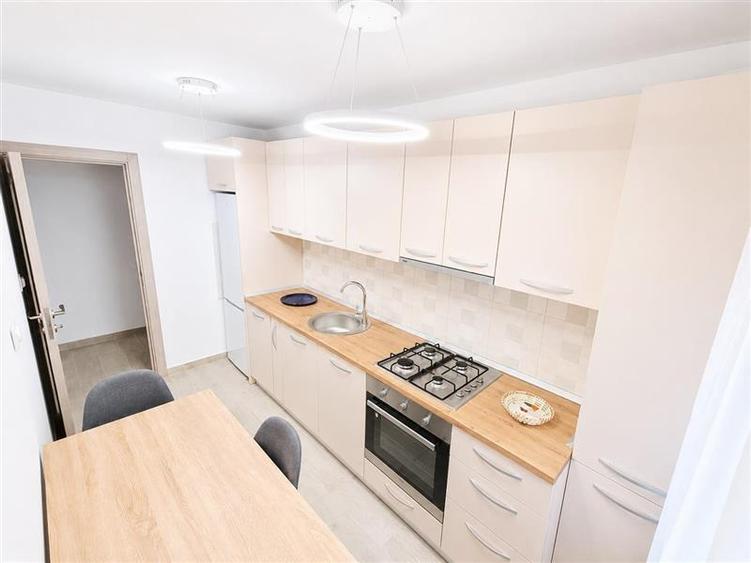 Apartament 2 camere decomandat racadau Parcul Trandafirilor