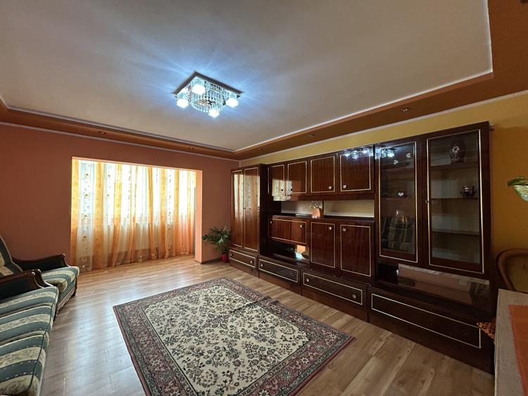 Apartament 3 camere, decomandat, etaj 2, 65mp, 2 bai - zona Sagului