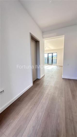 Casa Sacele 4 camere constructie  noua - 10