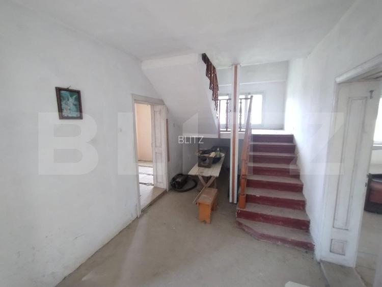 Casa 140mp,curte si teren imprejmuit 800mp,+teren extravilan 2ha, zona Monor - 12