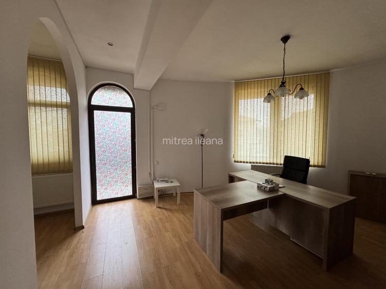 Vila de inchiriat ca locuinta sau birou in Rosu-Chiajna langa padure - 11