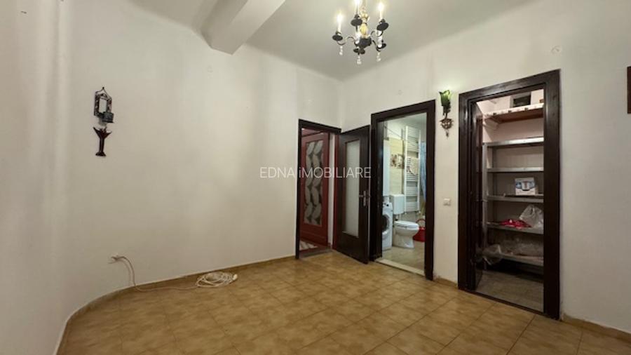 Apartament 3 camere, parter Piata Lahovari - 10