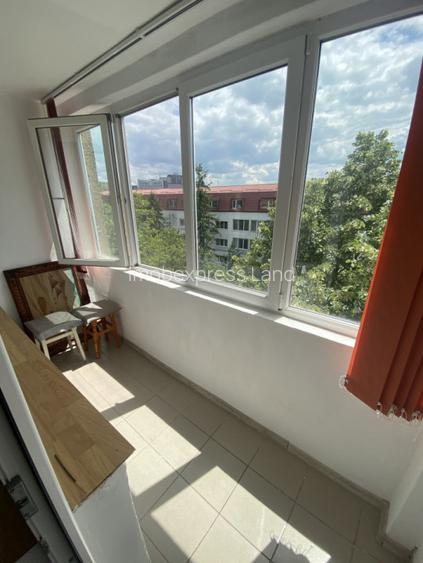 2 camere Decomandate zona Dacia  - 9