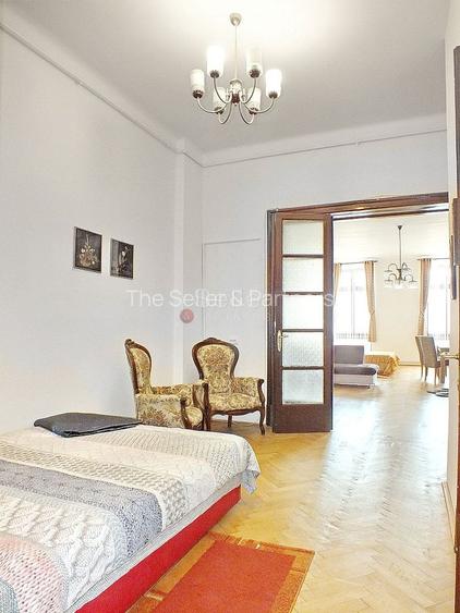 Imobil Piata Sfatului - 11