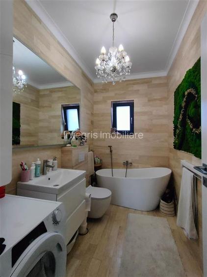 Apartament 3 camere, central, in bloc nou - 3