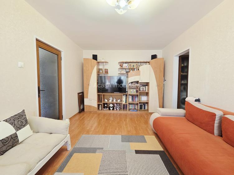 Apartament 3 camere Micro 16 cu 2 balcoane etaj 2 - 2