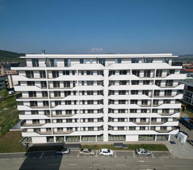 Apartament 2 camere, finisat modern utilat, et 1, Floresti str Eroilor - 28