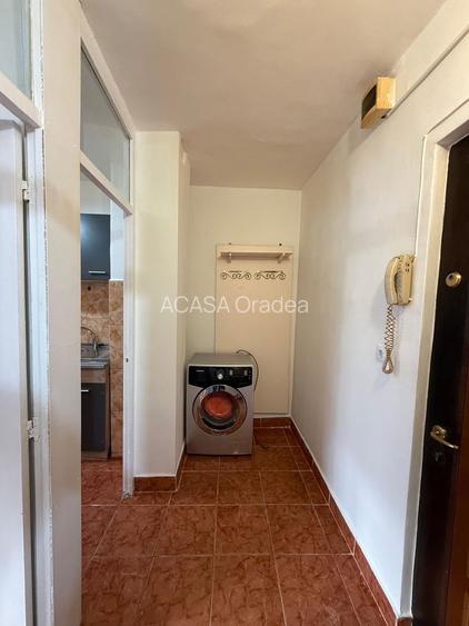 Chirie, apartament, 1 camera, 30 mp, Traian Lalescu Oradea. 250 E/lună - 6