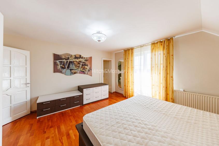 Vilă cu spatii largi, curte generoasă, locație excelentă - 21