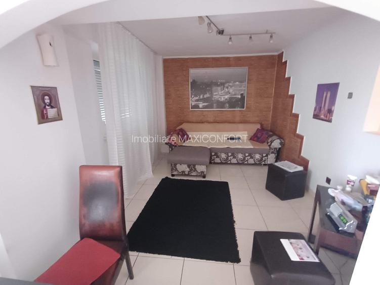 Vanzare 2 camere - Imobiliare MAXICONFORT - 9