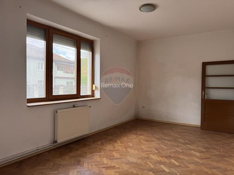 Casă Ultracentrală Singur în Curte,457 mp Teren, str. Brâncoveanu - 6